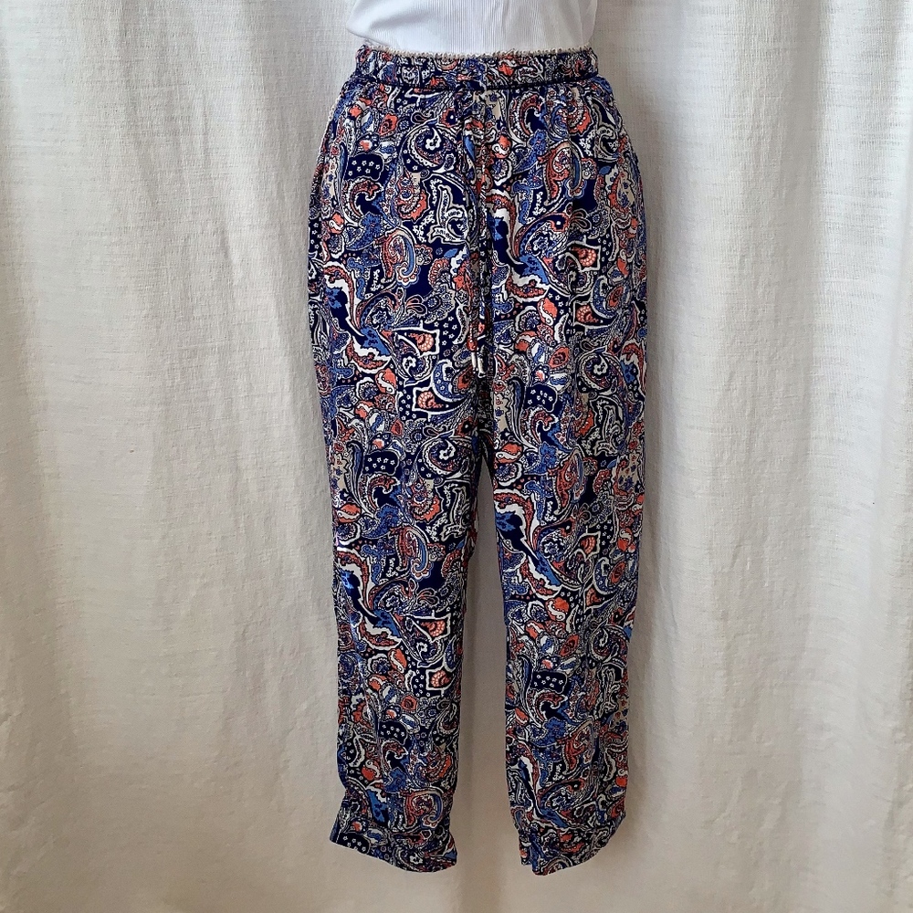 EUC-Kensie Cropped Paisley Pants!!